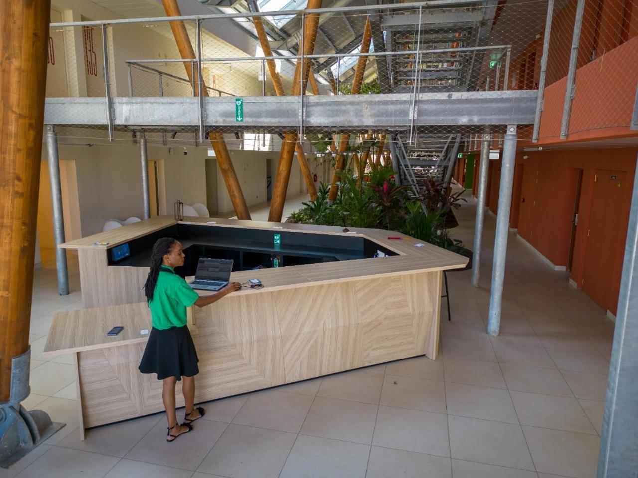Ibis Styles Mayotte Aeroport Pamandzi Exterior foto